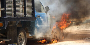 Se quemó una camioneta