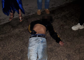 Embiste y mata a joven