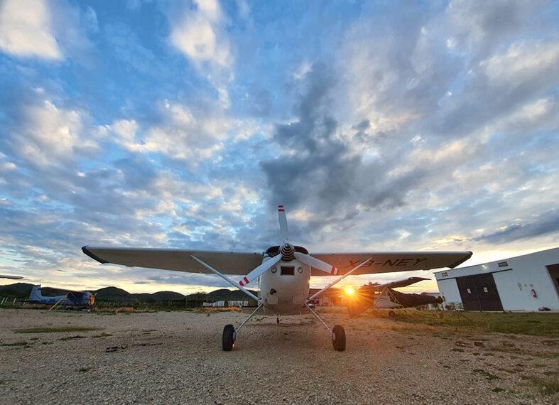 Se desploma avioneta