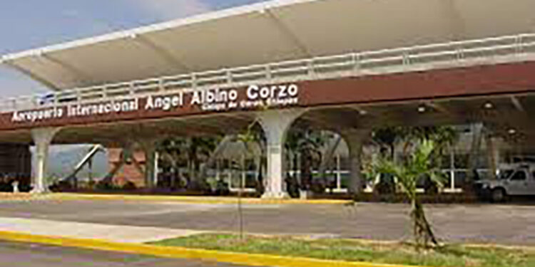 Anuncian tres vuelos comerciales para julio