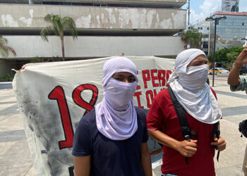 Exigen que se retiren cargos en su contra