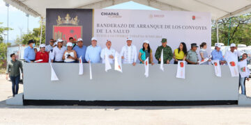 Da el banderazo de salida a Convoyes de la Salud