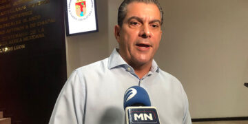 Exhorta a respetar las leyes