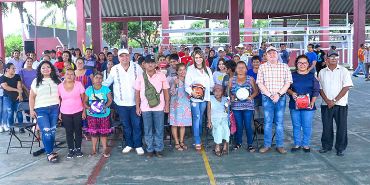 Supervisa rehabilitación de parque en la colonia Los Reyes