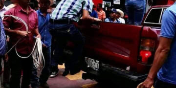 Se llevan a síndica y director de obras