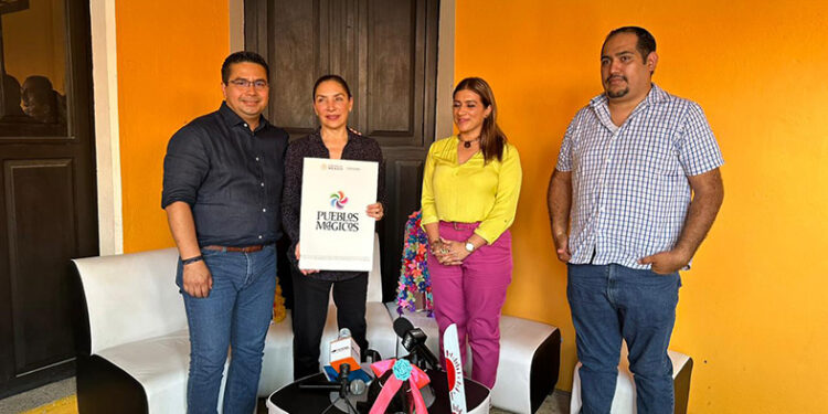 Reconocen su gestión