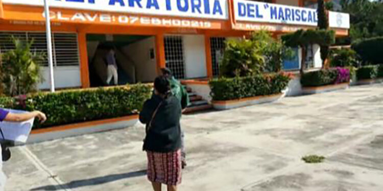 Señalan a docentes de acoso sexual