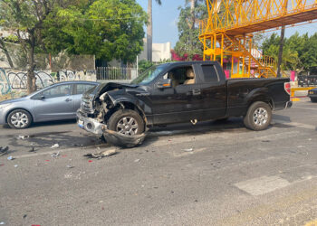 Un destrompado y otro descolado