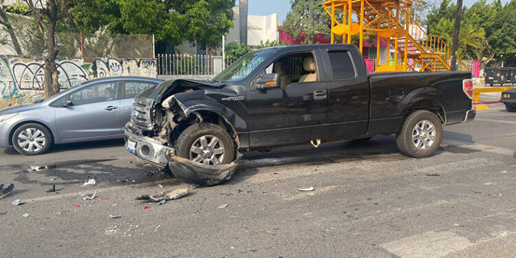 Un destrompado y otro descolado