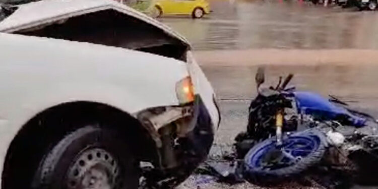 Caballo de acero no alcanzó a brincar