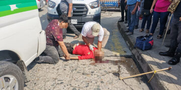 Docente fallece tras ser arrollado