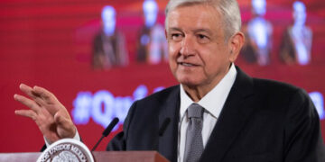Ni negociación, ni despidos: López Obrador