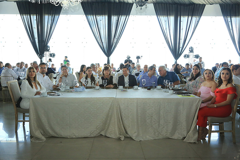 Forjados en el periodismo