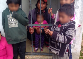 Encarcelan a padre e hija