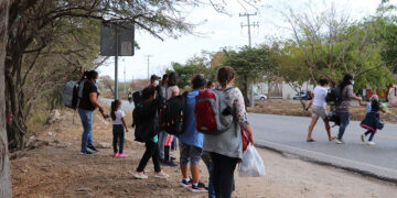 Falta trabajar en una política migratoria