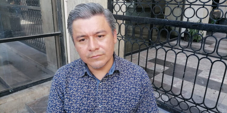 Artista acusa de represión a directora del Coneculta