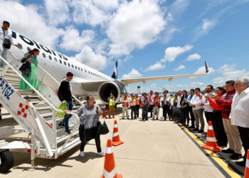 Inauguró nueva ruta aérea
