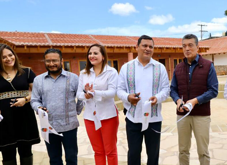 Junto a AMLO rescatamos espacios públicos