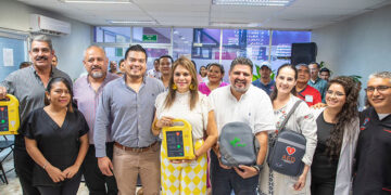 Entrega equipo médico de punta