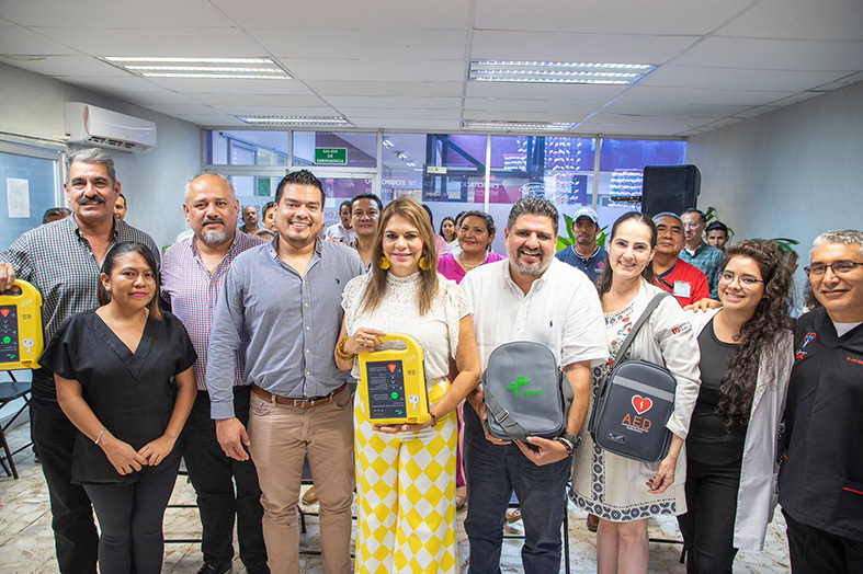 Entrega equipo médico de punta