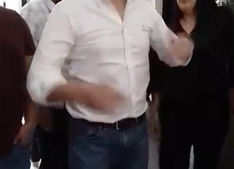 Alcalde estalla contra ciudadanos