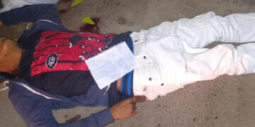 Le dieron 15 plomazos