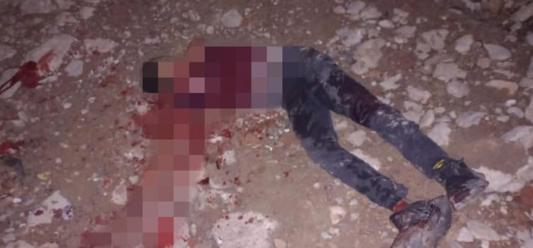 Le dieron ocho estocadas