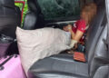 Atacan a balazos a pareja