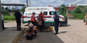 Le rajaron la panza de un machetazo