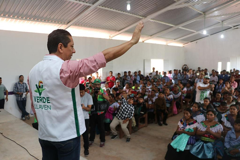 Llaven se compromete a trabajar por los más pobres