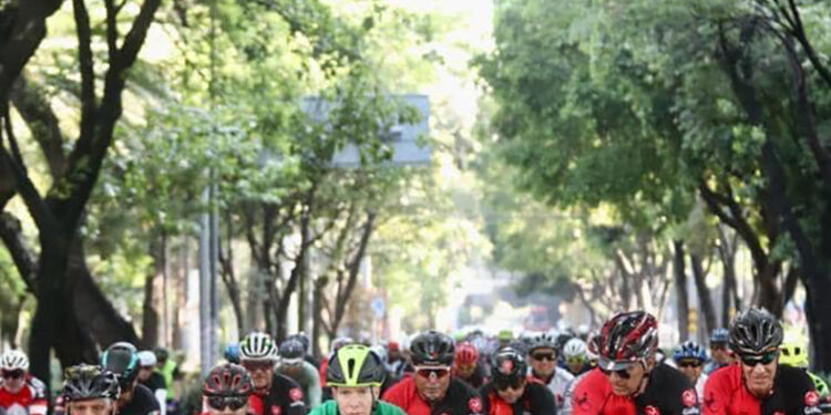 ¡CICLOPISTAS POR LEY EN TODO EL PAÍS!