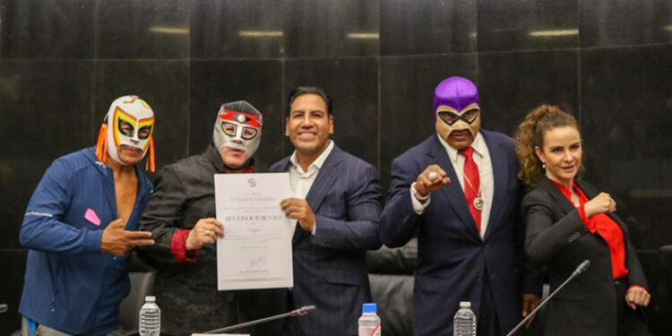 Reconoce a luchadores y luchadoras