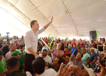 Llama a defender al presidente y a la 4T