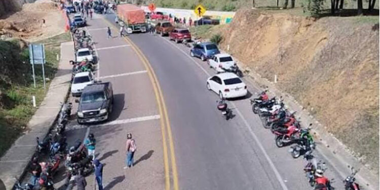 Tomarán carretera de cuota por falta de pagos