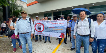 Trabajadores se manifiestan en Tuxtla