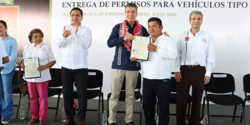 Entregó mil 286 permisos para mototaxis