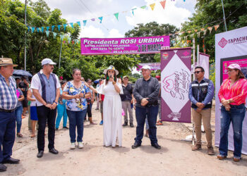 Entregó red de agua entubada en colonia 3 de marzo