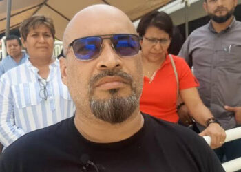 Retienen pagos de 25 mil docentes