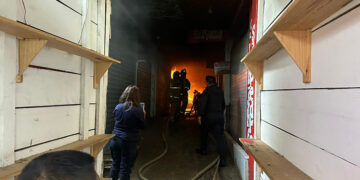 Locales quedaron en cenizas