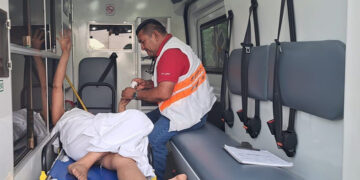 Encuentran a mujer inconsciente