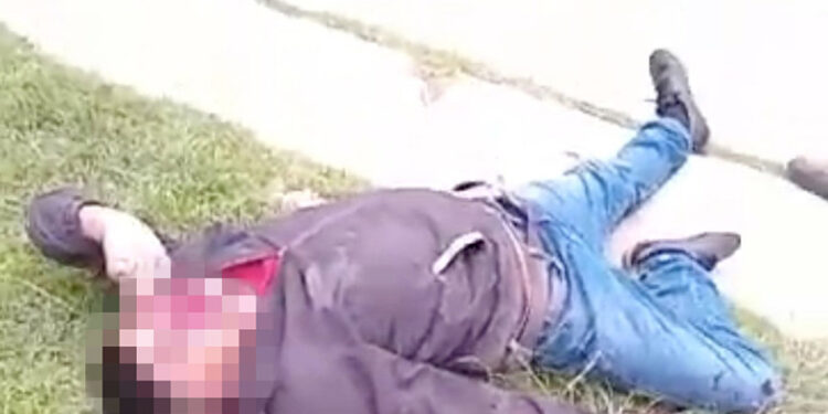 Lo noquearon y le aventaron plomazos