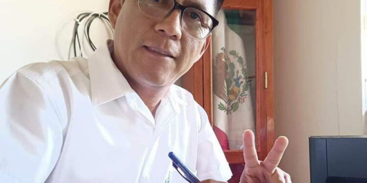 Renuncia Leticia Pons de la Rectoría de la UNICH