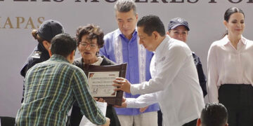 Gobernador comprometido Con la igualdad de género