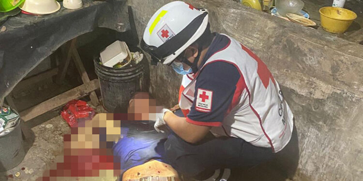 Le metieron cuatro plomazos