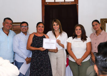 Conmemora el “Día Mundial del Folclor”