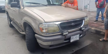 Más caro el caldo que las gallinas