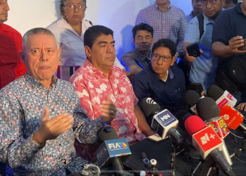 Rechazan nuevos libros de texto