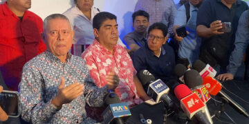 Rechazan nuevos libros de texto