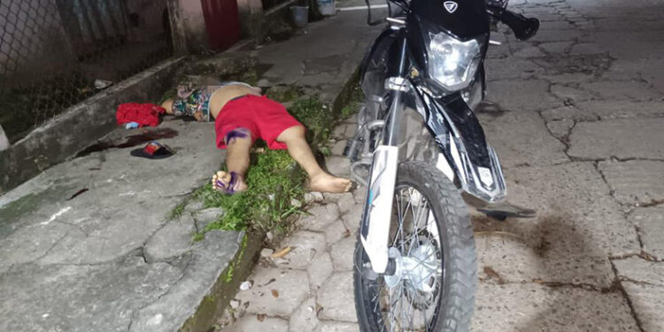 Los bajaron a balazos