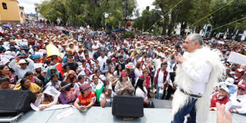 Adultos mayores, pilares de la 4T